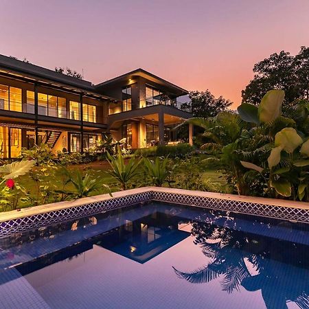 Stayvista At The Charcoal Villa Luxury Collection Alībāg Ngoại thất bức ảnh