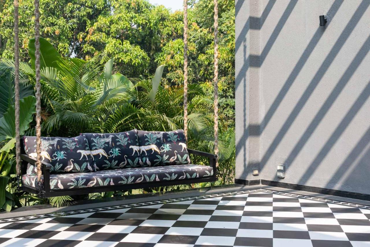 Stayvista At The Charcoal Villa Luxury Collection Alībāg Ngoại thất bức ảnh