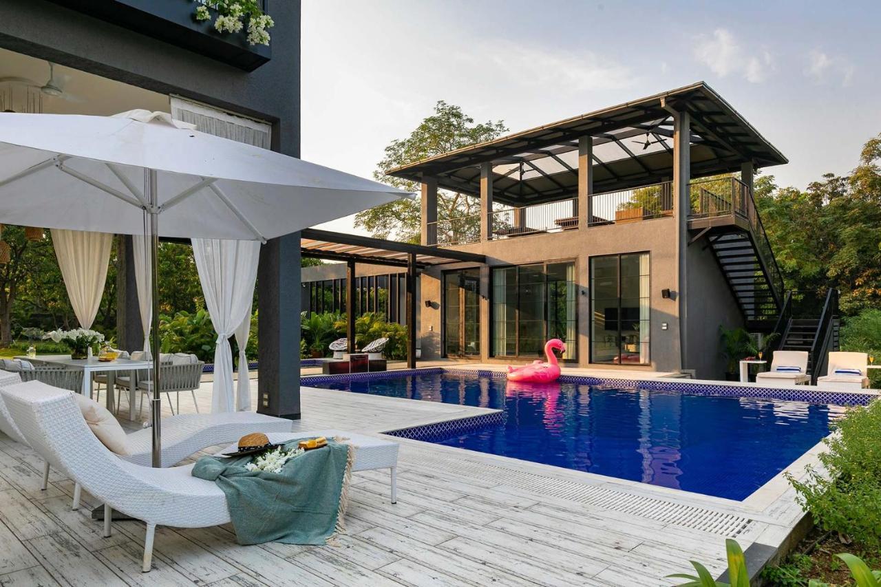 Stayvista At The Charcoal Villa Luxury Collection Alībāg Ngoại thất bức ảnh
