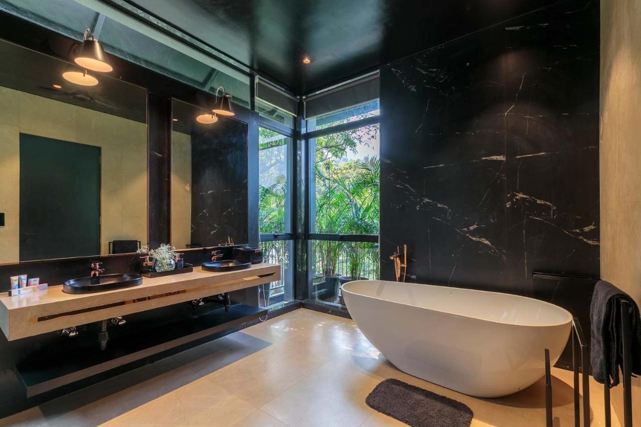 Stayvista At The Charcoal Villa Luxury Collection Alībāg Ngoại thất bức ảnh