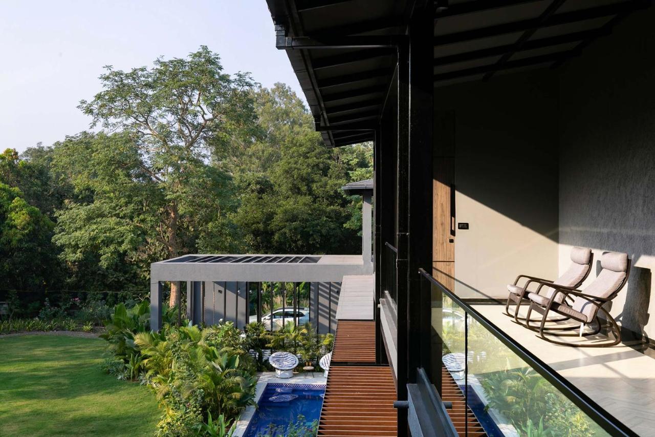 Stayvista At The Charcoal Villa Luxury Collection Alībāg Ngoại thất bức ảnh