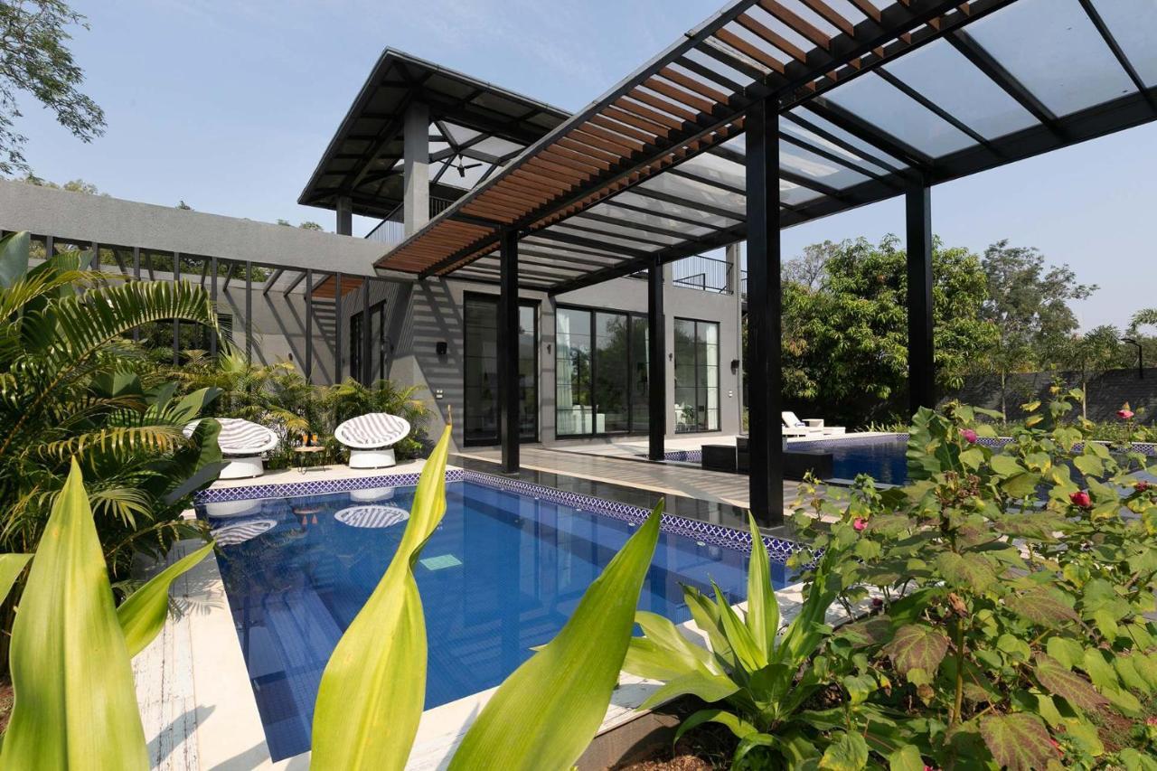 Stayvista At The Charcoal Villa Luxury Collection Alībāg Ngoại thất bức ảnh
