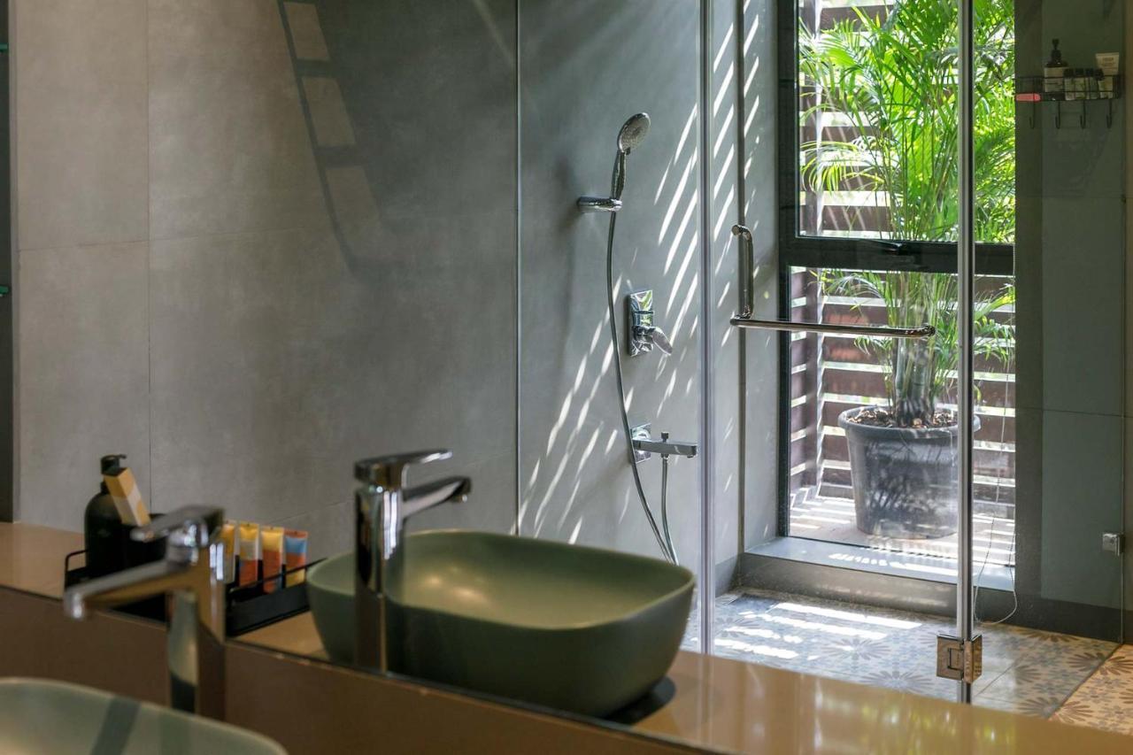 Stayvista At The Charcoal Villa Luxury Collection Alībāg Ngoại thất bức ảnh