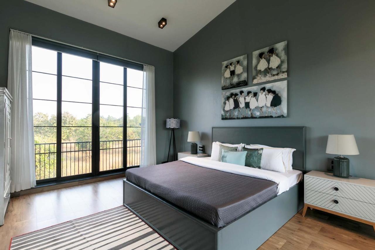 Stayvista At The Charcoal Villa Luxury Collection Alībāg Ngoại thất bức ảnh