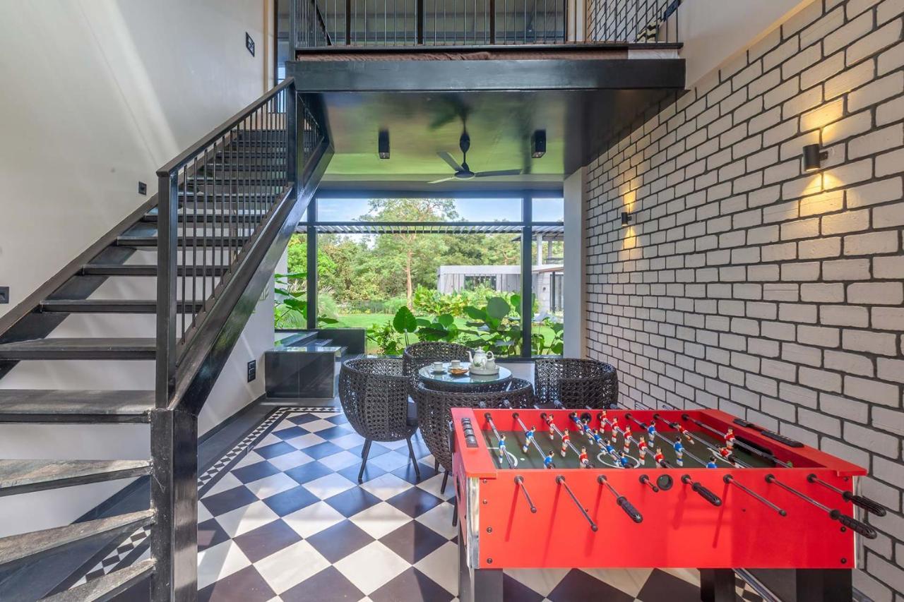 Stayvista At The Charcoal Villa Luxury Collection Alībāg Ngoại thất bức ảnh